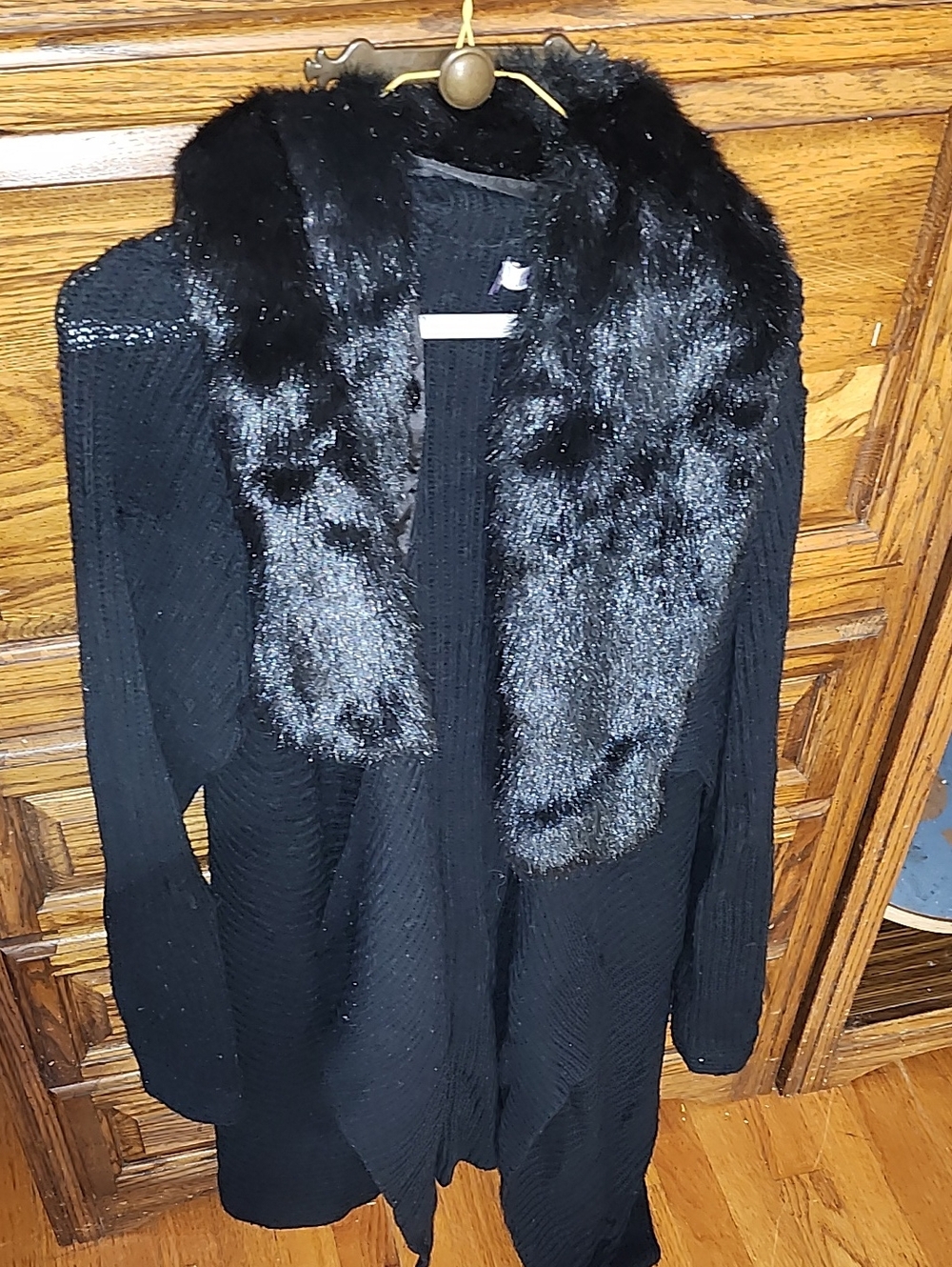 Jennifer Lopez Black Knit Open Cardigan with Faux Fur Collar